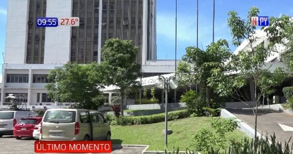 Allanan oficina de intendente en Municipalidad de Asunción | Noticias Paraguay