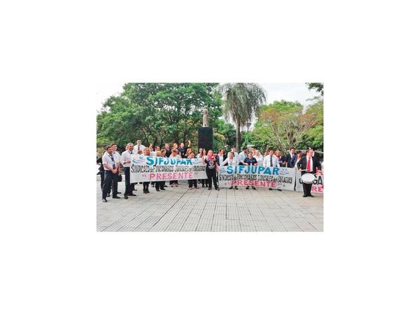 Huelga de funcionarios judiciales es declarada ilegal