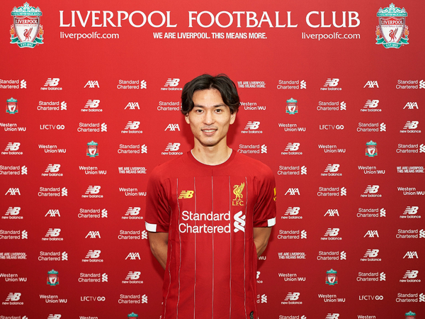 Liverpool contrata a Takumi Minamino