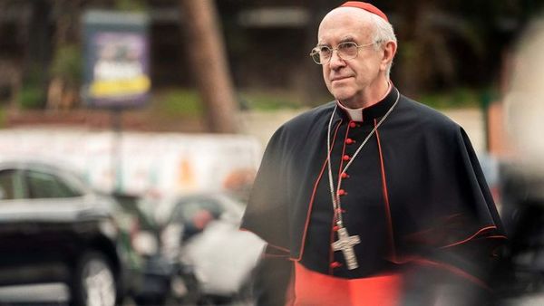 Meirelles usa humor “para aligerar” el relato sobre el papa Francisco en “Los dos papas” - Cine y TV - ABC Color