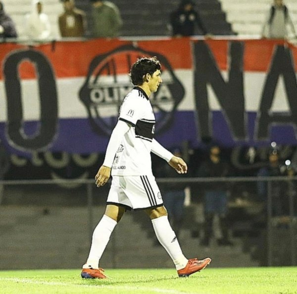 'Búfalo' Ovelar deja Olimpia