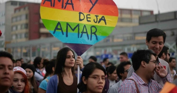 El 77 % de las mujeres lesbianas y bisexuales en Chile han sido discriminadas » Ñanduti