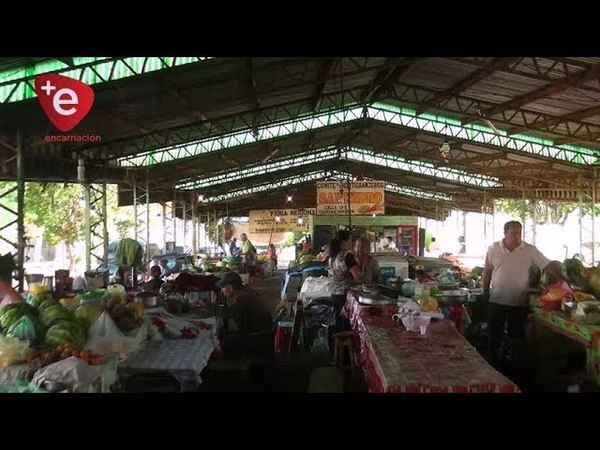 VENDEDORAS DE LA FERIA DE LA AVENIDA JAPÓN ESPERAN MEJORAR COMERCIALIZACIÓN EN ESTAS FIESTAS