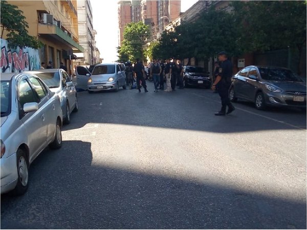 Dos detenidos por intento de asalto a cambistas