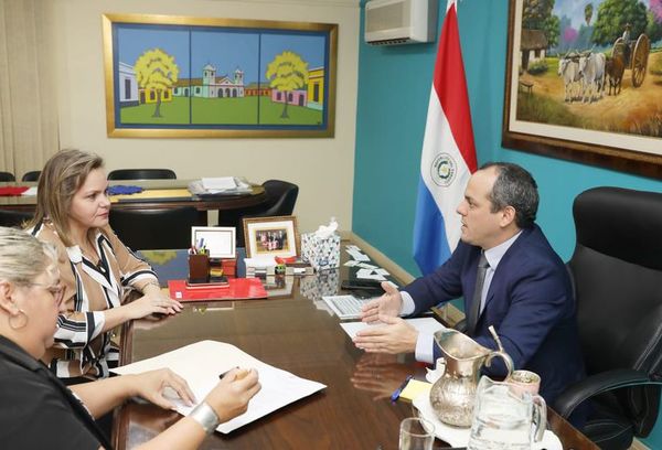 Samaniego, peleando por cupos políticos en RREE, ahora pide investigación de Contraloría - Nacionales - ABC Color