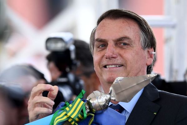 Bolsonaro anuncia que ley para legalizar minería en tierras indígenas ya está lista - Mundo - ABC Color