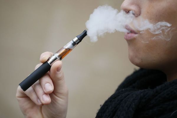 Instagram prohíbe a "influencers” promocionar cigarrillos electrónicos - Tecnología - ABC Color