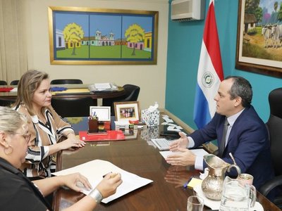 Lilian Samaniego pidió una auditoría al Ministerio de Relaciones Exteriores