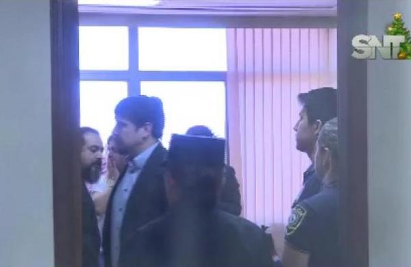 Tambalea la asamblea Asuncena: Allanaron la Municipalidad de Asunción?, hay 6 imputados. - SNT