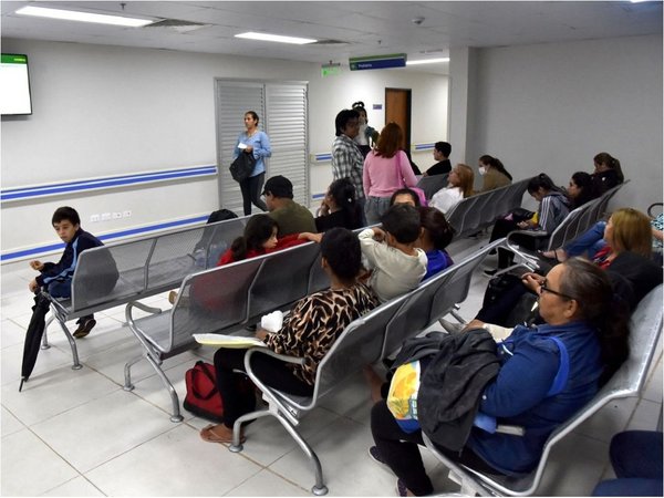 Nueva policlínica centraliza consultorios externos del IPS