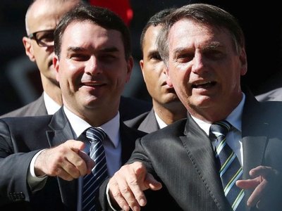 Fiscalía brasileña investiga a hijo de Bolsonaro por lavado de  dinero