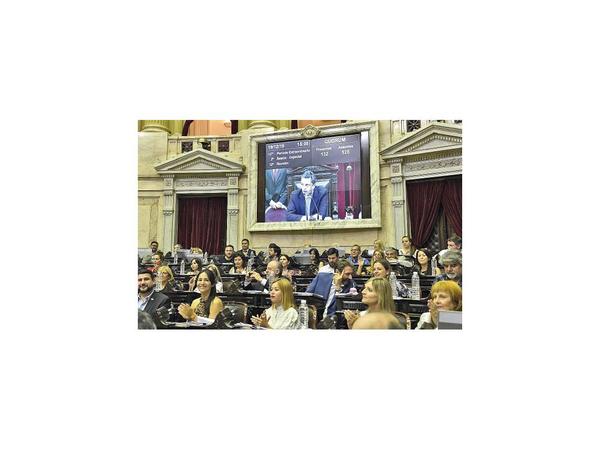 Argentina mira la ley de emergencia como una salida de la crisis
