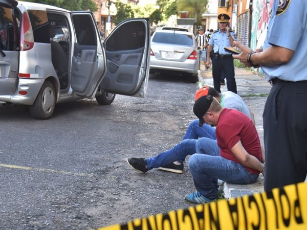 Desbaratan banda que pretendía dar millonario golpe en el microcentro