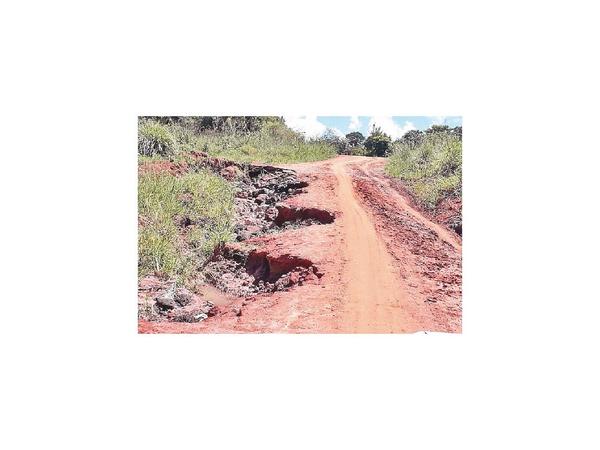 Últimas lluvias dejan caminos destrozados en Curuguaty