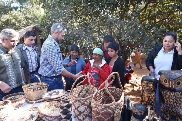 Invitan a la “Feria de Artesanía Indígena”, en Villarrica - Nacionales - ABC Color