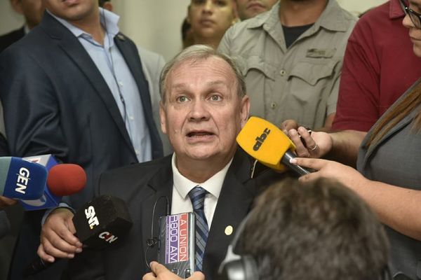 Mario Ferreiro renuncia a la intendencia de Asunción - Nacionales - ABC Color