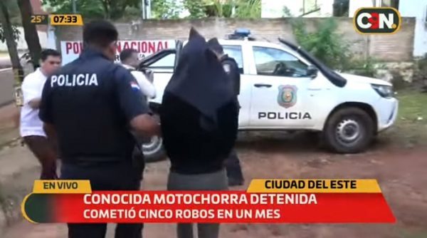 Detienen a "motochorra", luego de realizar varios atracos