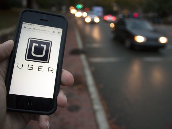 ¡Miedazo! Conductor de Uber metió a pasajera en un motel