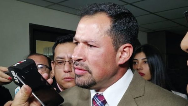 Ulises Quintana se salva, por ahora