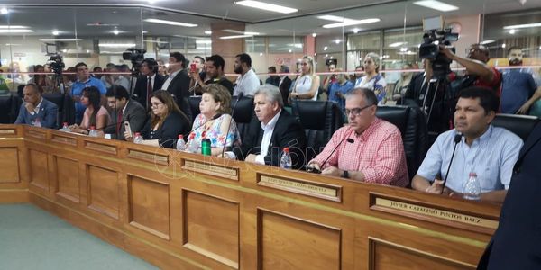 Elegirán a nuevo intendente de Asunción esta noche