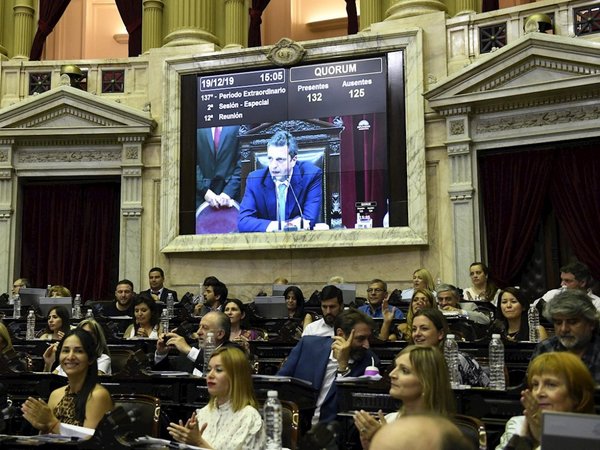 Diputados de Argentina aprueban ley de solidaridad