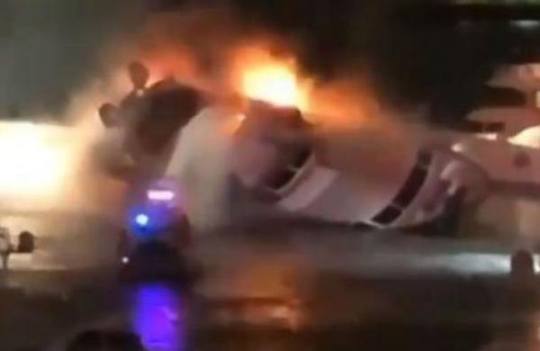 Lujoso yate de 7 millones de dólares de Marc Anthony se incendió en las costas de Miami - SNT