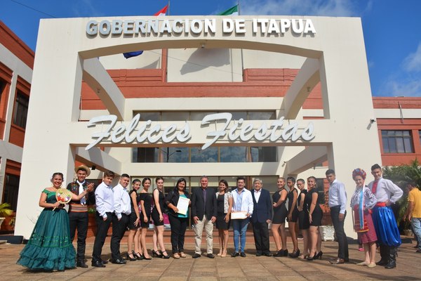 ELENCO FOLKLORICO ANDANZAS DE MI TIERRA RECIBE RECONOCIMIENTO DEPARTAMENTAL.