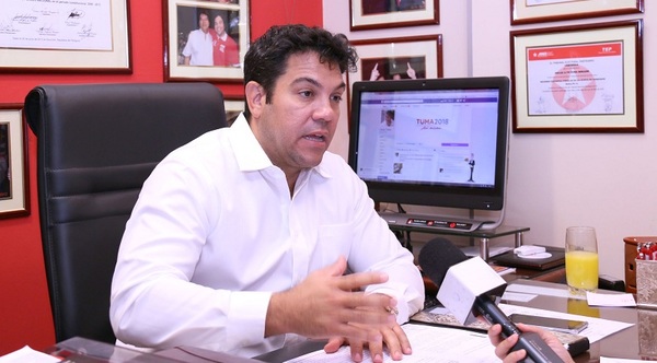 "La corrupción no tiene color"