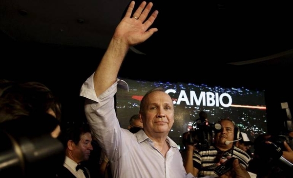 HOY / Cuestionan que Mario Ferreiro prefiera ocultar corrupción en comuna