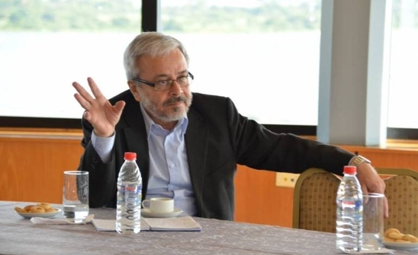 HOY / Mentores del 'presidenciable' Mario se desmarcan:'Fuimos por cuerdas separadas'
