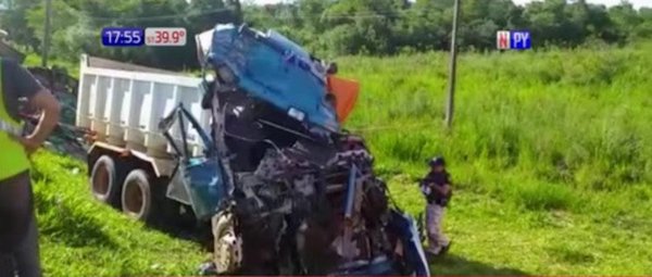 Coronel Oviedo: Fatal accidente deja 1 muerto y 2 heridos | Noticias Paraguay