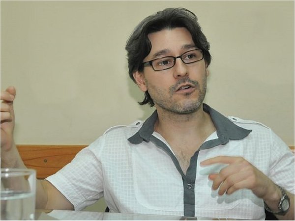 Camilo Soares dice que Ferreiro fue un líder "irresoluto e indeciso"