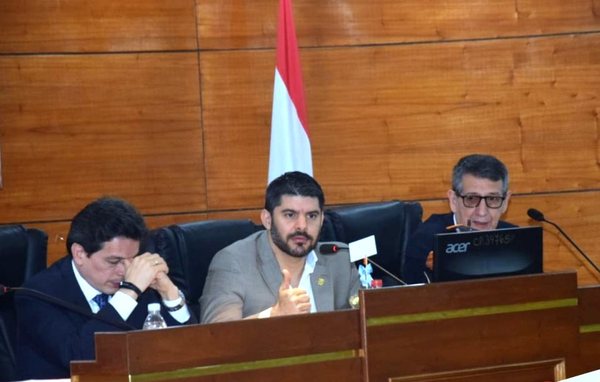 Óscar Rodríguez es el nuevo intendente de Asunción | .::Agencia IP::.