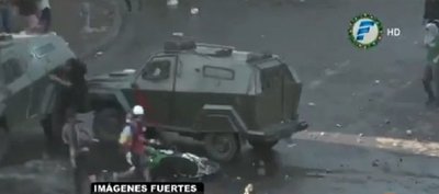 Brutal represión en Chile: Carabineros hieren a manifestante | Noticias Paraguay