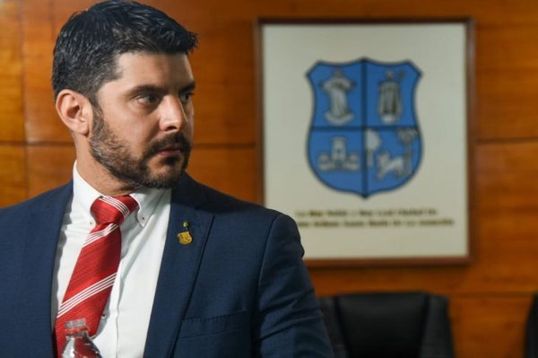 Excluyen a "Nenecho" Rodríguez de Honor Colorado | Noticias Paraguay