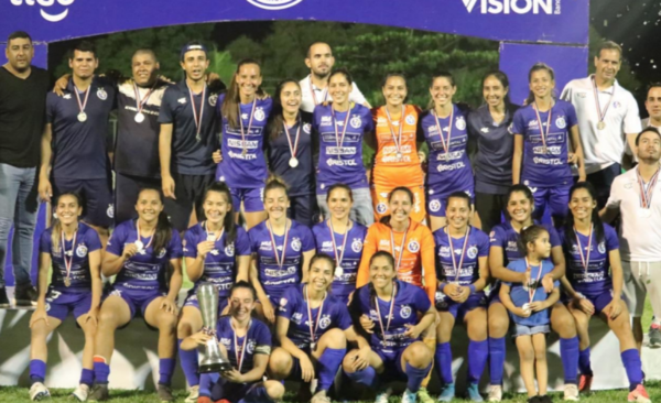 HOY / Sol de América, vicecampeón en fútbol femenino y a la Libertadores