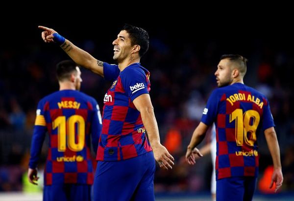 El Barça cierra el año con una goleada - Fútbol - ABC Color