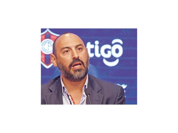 Zapag: “Arce es el mejor técnico del fútbol paraguayo”