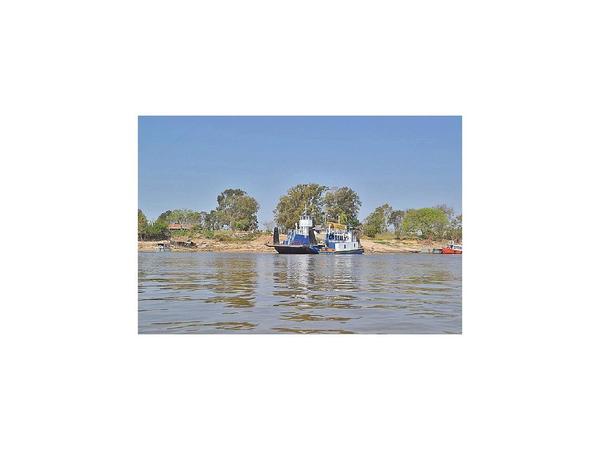 Sube el río en Pilar y prevén reanudar traslados en balsa