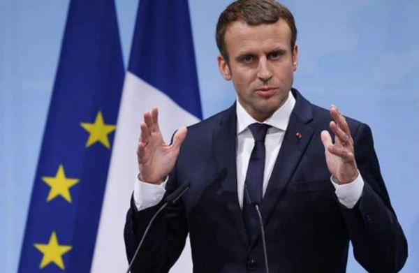 Macron renuncia a la pensión vitalicia en medio de protestas por la reforma previsional en Francia | .::Agencia IP::.