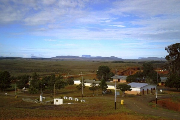 Venezuela: reportan sublevación de militares cerca de la frontera con Brasil. Hay un muerto y un herido - ADN Paraguayo