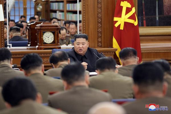 Líder norcoreano examina cómo reforzar la capacidad militar del régimen - Mundo - ABC Color
