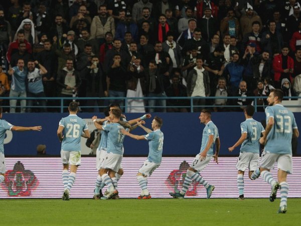 Lazio hunde a Juventus y conquista su quinta Supercopa