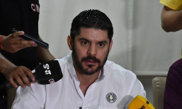 Nenecho anunció rescisión de contrato con la firma TX