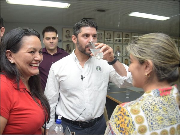 Nuevo intendente abre direcciones a la Contraloría y rescinde con TX