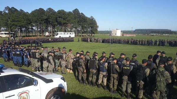 Más de 1.600 policías para desalojo en Campo Morombí - Nacionales - ABC Color