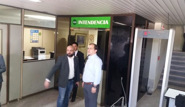 Contraloría inició auditoría a gestión de Mario Ferreiro