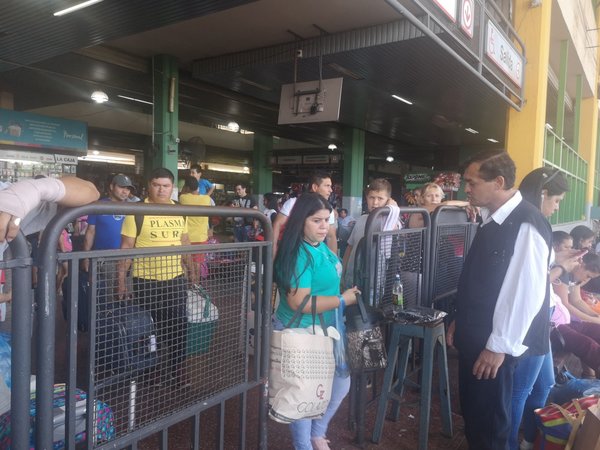180.000 pasajeros pasaron por la Terminal de Asunción, tras liberación de horario de buses - ADN Paraguayo