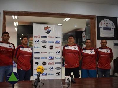 Nacional presenta al Tiburón Torres