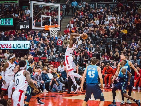 Los Raptors se revelan con la mayor remontada de su historia